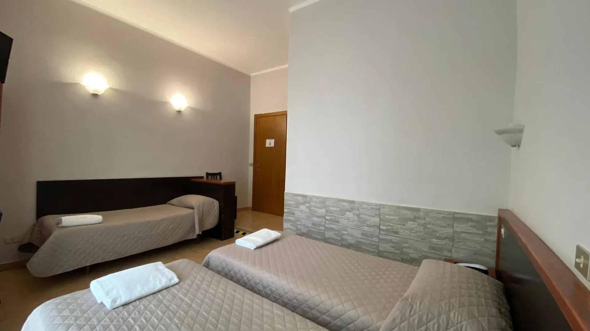 Hotel Atena Milan