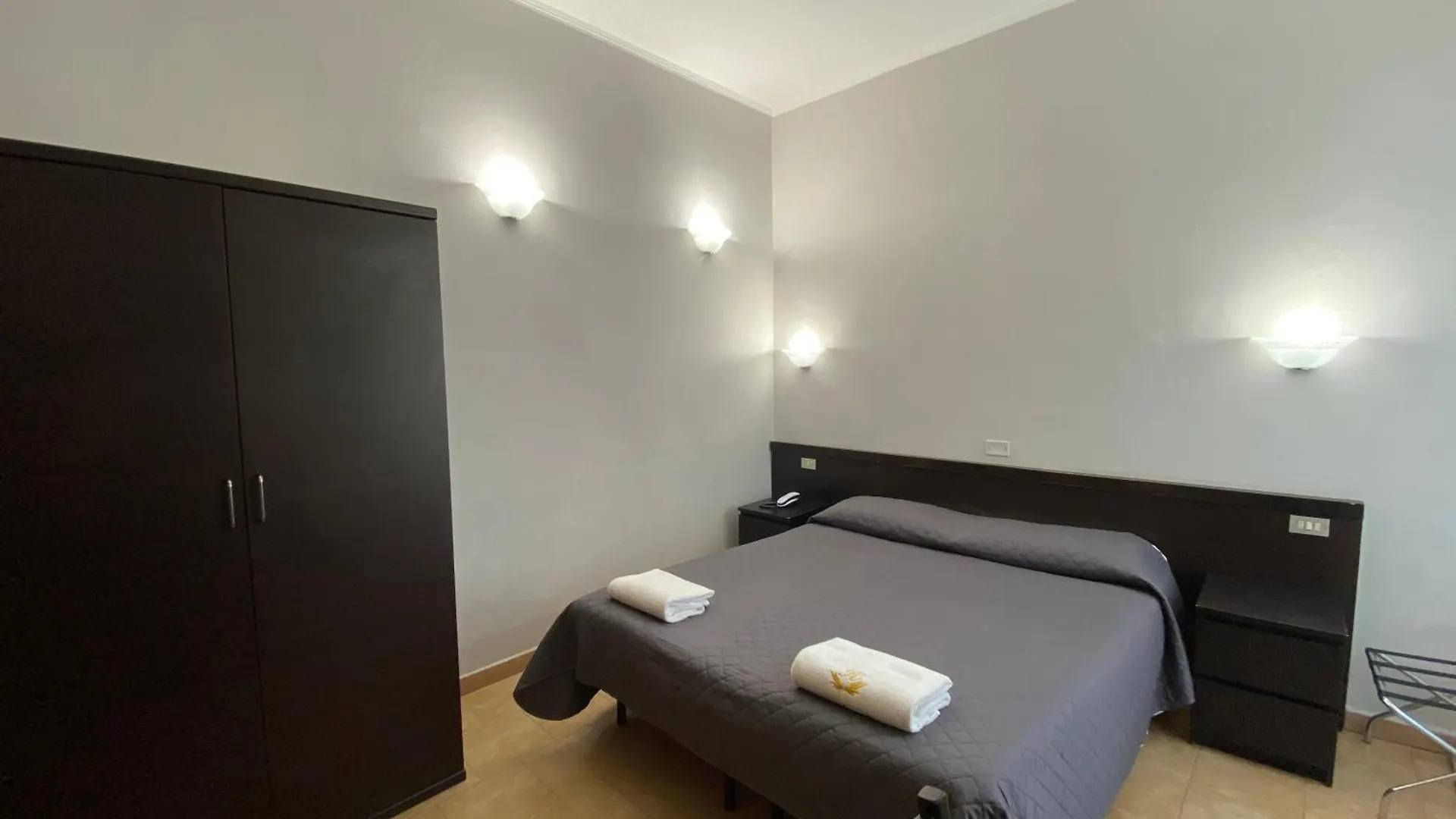 Hotel Atena Milánó Olaszország