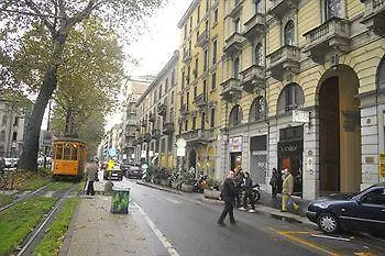 Hotel Atena Milánó 2*,