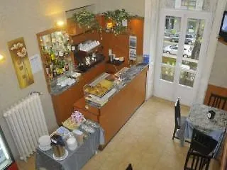 Hotel Atena Milánó 2*,