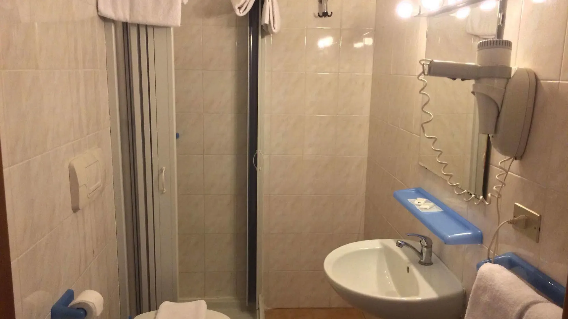 Hotel Atena Milánó